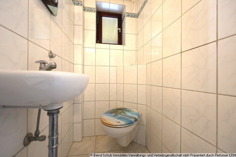 24 G�ste-WC Doppelhaush�lfte Schenefeld