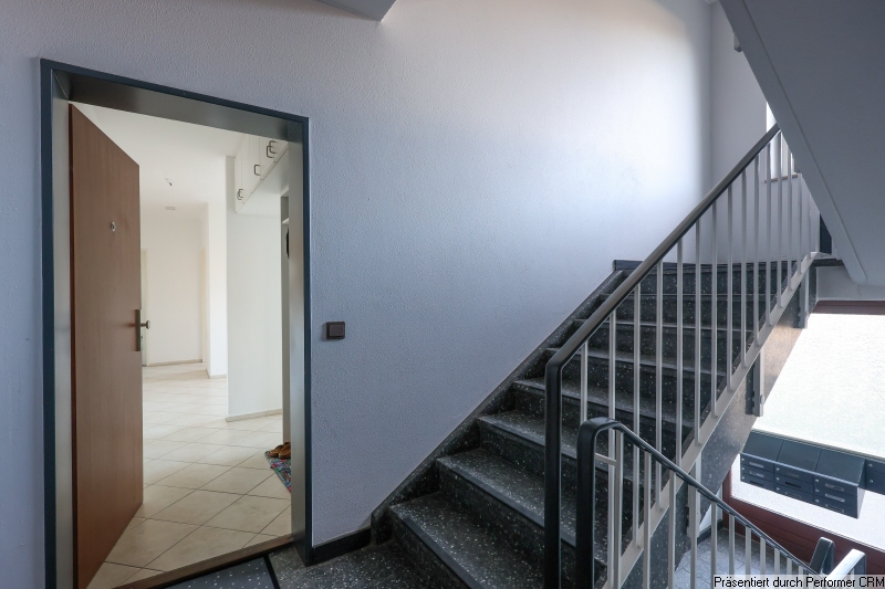 15 Treppenhaus Erdgeschosswohnung Rellingen