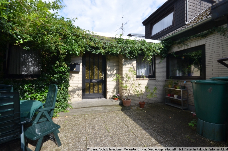 2 Eingang Nebengeb�ude Doppelhaush�lfte Hamburg