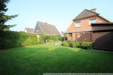24 Blick auf die Rasenfl�che modernes EFH mit Garage, Vollkeller und gepflegtem Grundst�ck
