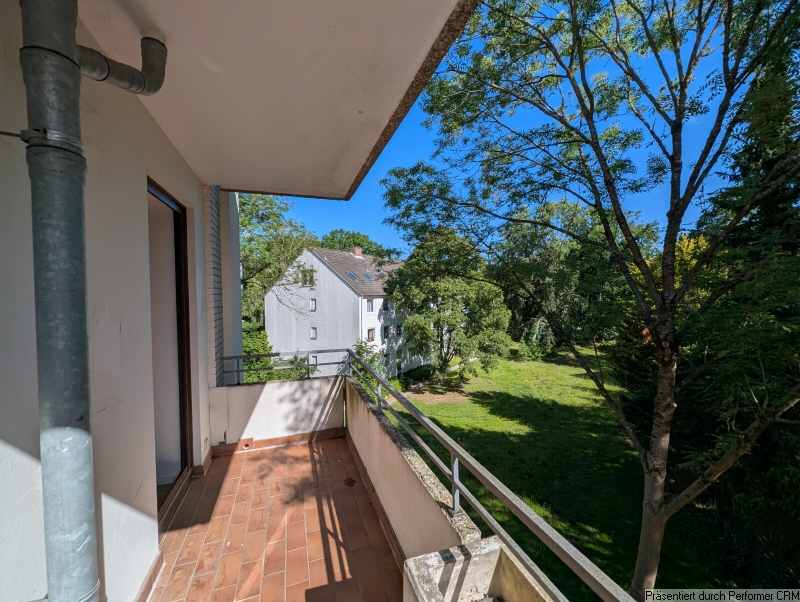 23 Ausblick kleiner Balkon Etagenwohnung Schenefeld