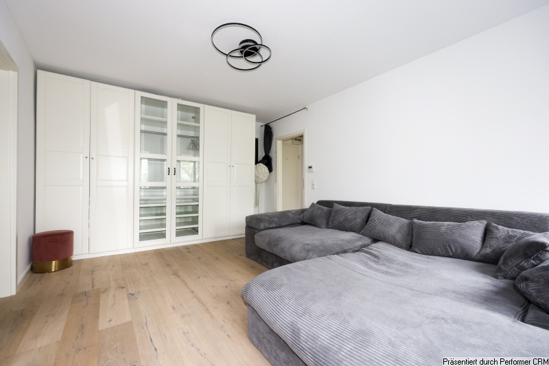 05 Wohnzimmer Etagenwohnung Hamburg
