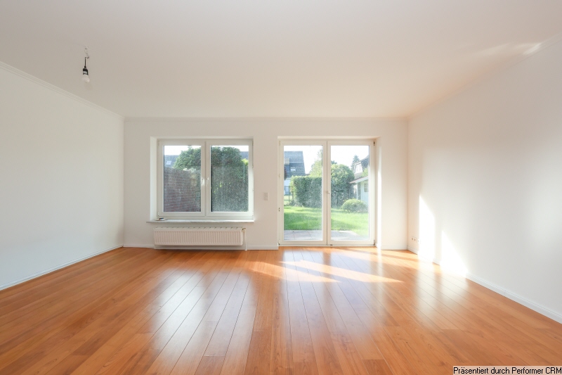 5 Blick Richtung Terrasse Doppelhaush�lfte Schenefeld