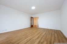 7 Wohnzimmer renovierte 3,5-Zimmer mit 2 Balkonen