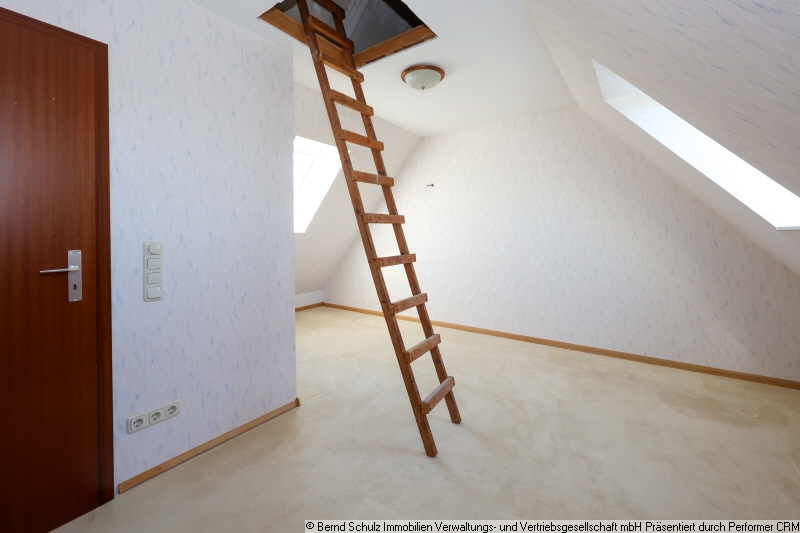 22 Dachgeschoss Doppelhaush�lfte Hamburg