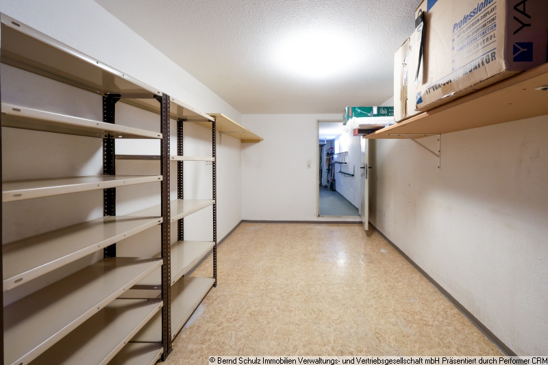 25 Kellerraum Doppelhaush�lfte Hamburg