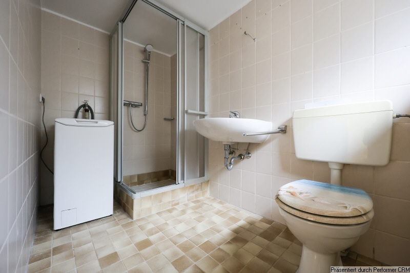 04 Bad Souterrainwohnung Hamburg