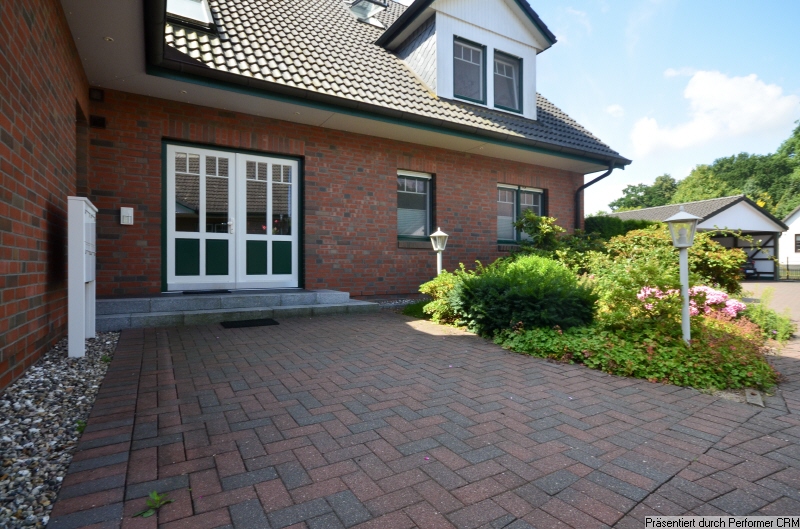 02 Hauseingang Dachgeschosswohnung Pinneberg