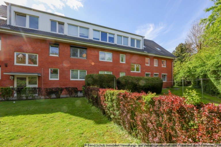 1 Hausansicht Appen Erdgeschosswohnung Modernisierte 4-Zimmer Erdgeschosswohnung mit gro�em Garten und Stellplatz