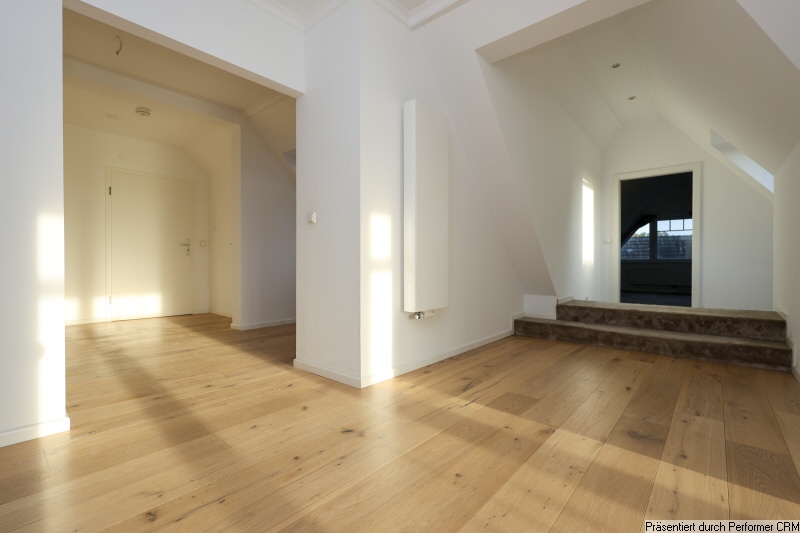 05 Diele Dachgeschosswohnung Pinneberg