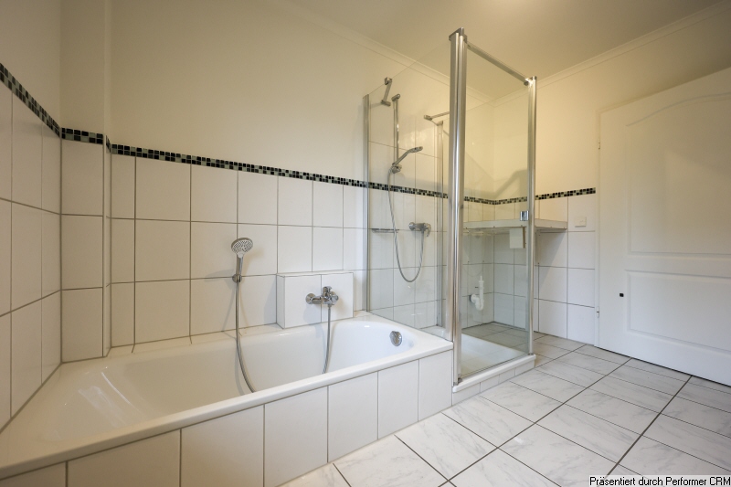 17 Bad Erdgeschosswohnung Pinneberg