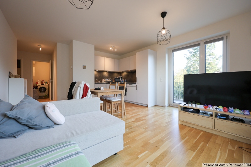 15 Wohn- Essbereich Etagenwohnung Hamburg