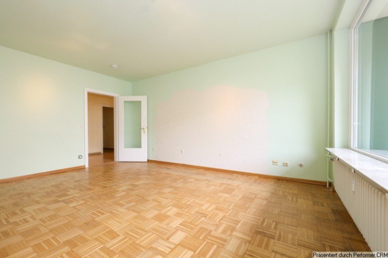 1 Wohnzimmer Hamburg Etagenwohnung gut geschnittene 3-Zimmer Wohnung in zentraler Lage von Eidelstedt