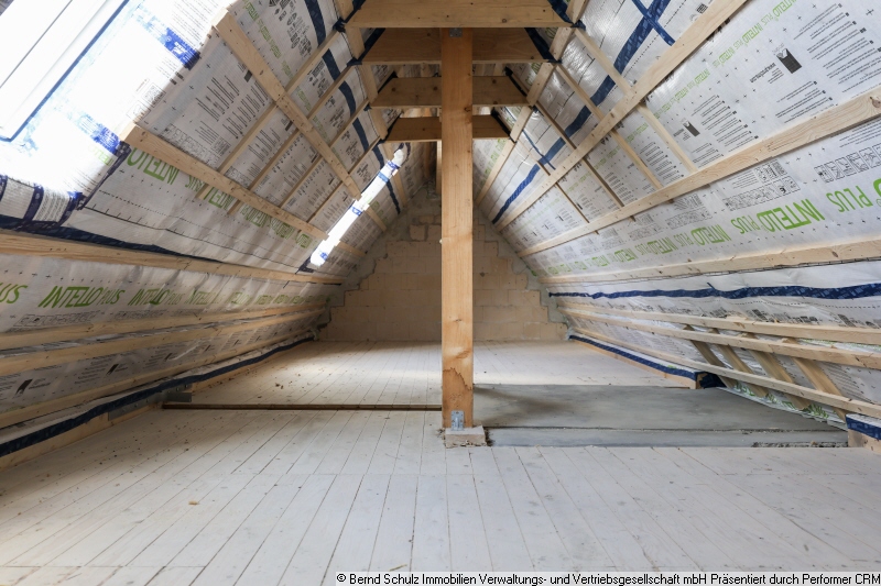 12 Dachboden Dachgeschosswohnung Hamburg