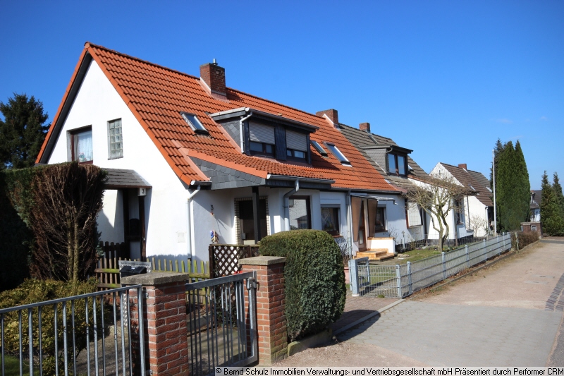 1 Hausansicht Grundst�ck Hamburg