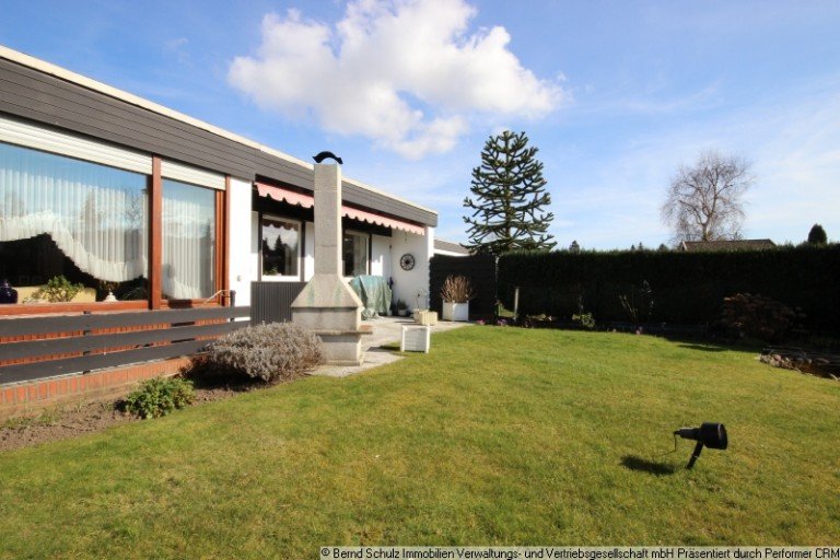 Hausansicht (Gartenseitig) Hamburg Bungalow Gepflegter Reihenbungalow mit Vollkeller und gro�em Garten