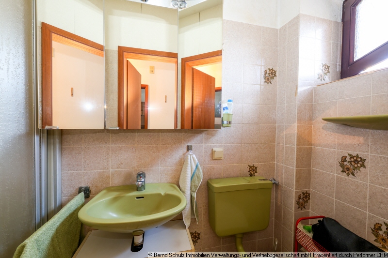 13 G�ste WC Doppelhaush�lfte Hamburg