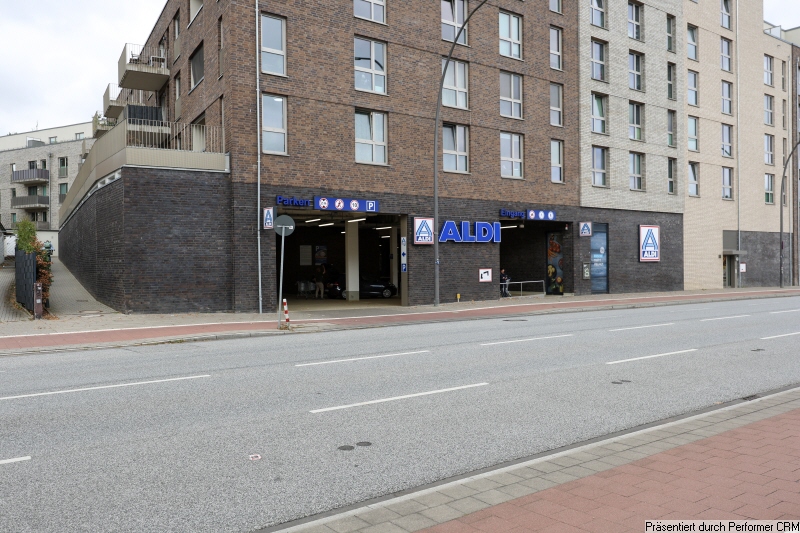 06 Objektansicht von der Stra�e aus Etagenwohnung Hamburg