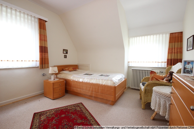Schlafzimmer DG Einfamilienhaus Hamburg