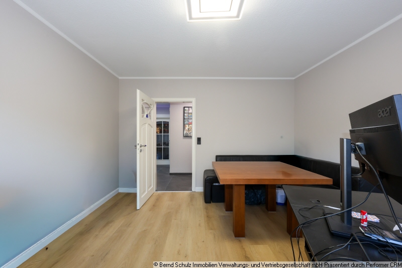 14 Zimmer 1 Etagenwohnung Hamburg