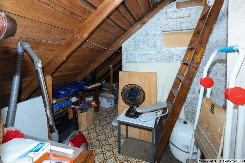 28 Abstell im OG Einfamilienhaus Hamburg