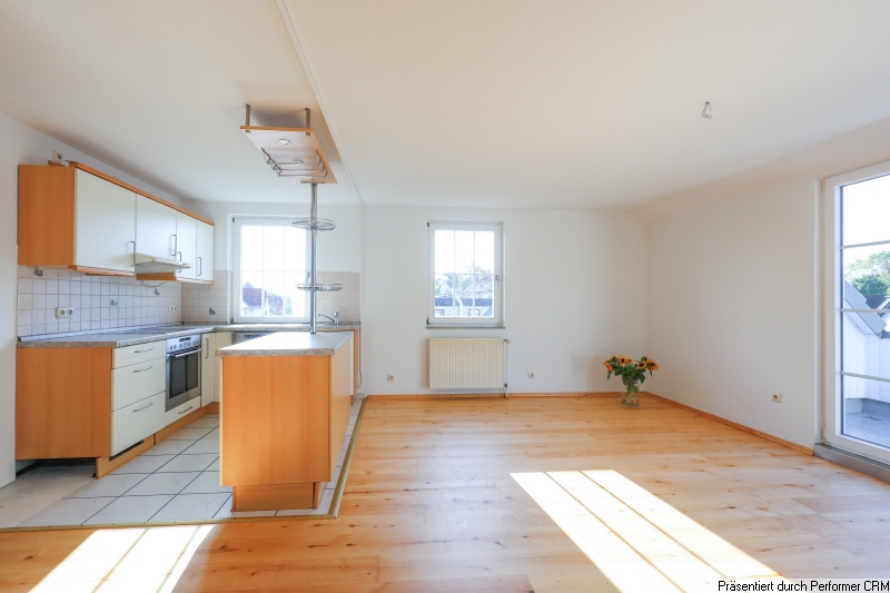 4 Blick Richtung K�che Dachgeschosswohnung Schenefeld