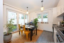 10 Essecke Moderne Erdgeschosswohnung mit Garten und Stellplatz im Zentrum von Eidelstedt