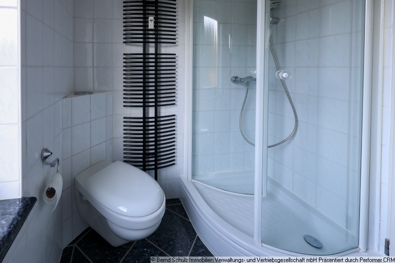 12 Duschbad Erdgeschosswohnung Rellingen