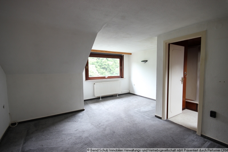 15 Zimmer im DG links Doppelhaush�lfte Hamburg