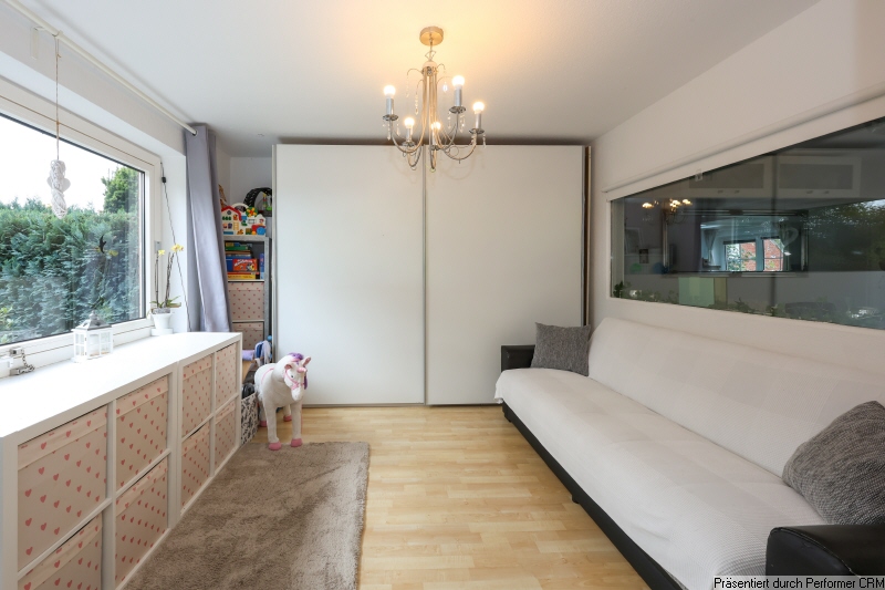 9 Kinderzimmer Doppelhaush�lfte Halstenbek