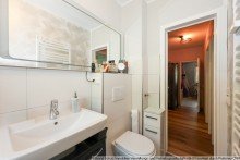 21 Duschbad Modernisierte 4-Zimmer Erdgeschosswohnung mit gro�em Garten und Stellplatz