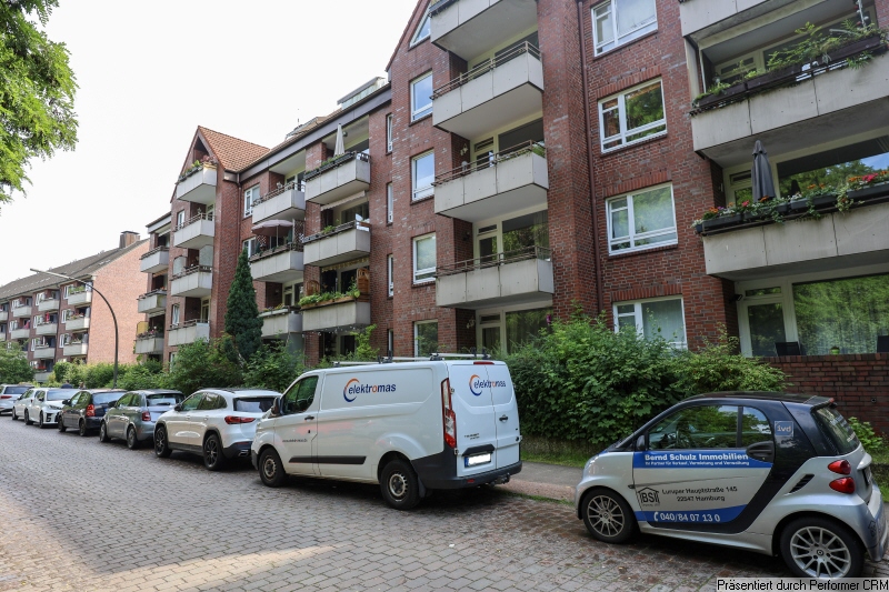 15 Hausansicht Vorderseite Etagenwohnung Hamburg