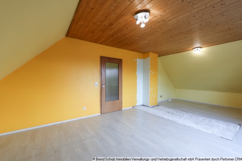 20 gro�es Zimmer Einfamilienhaus Hamburg