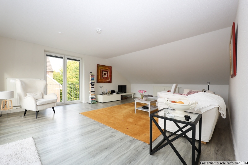 06 Wohnbereich Dachgeschosswohnung Schenefeld