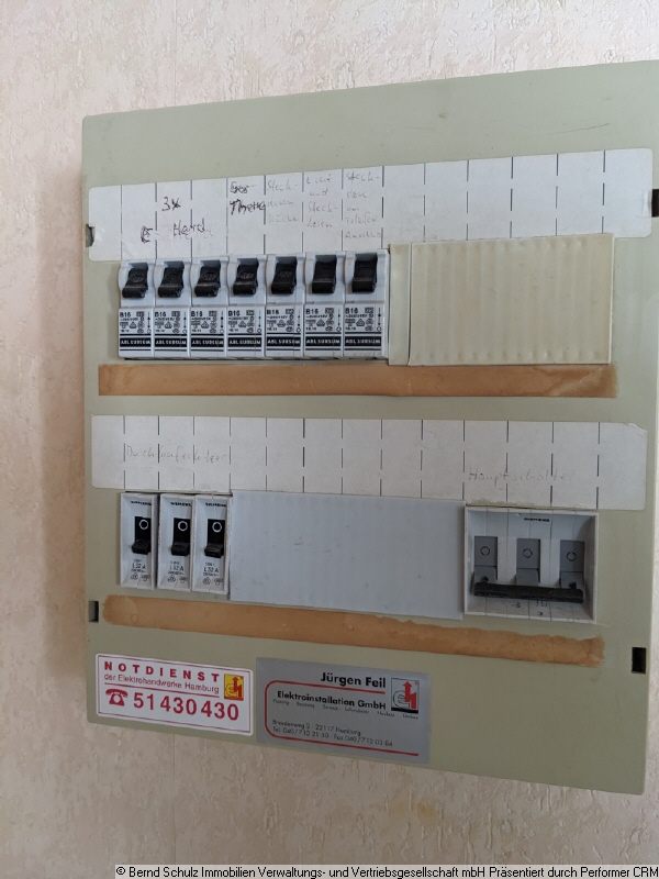 12 Sicherungen Etagenwohnung Hamburg