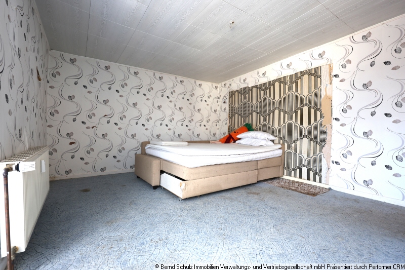 28 Schlafzimmer im DG Doppelhaush�lfte Schenefeld