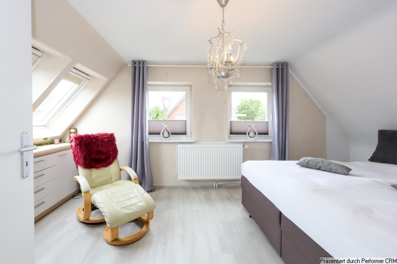 14 Schlafzimmer Doppelhaush�lfte Halstenbek