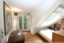 11 Schlafzimmer mit Dachfl�chenfenster helle 2 Zimmer f�r (Wohnungs-)Liebhaber