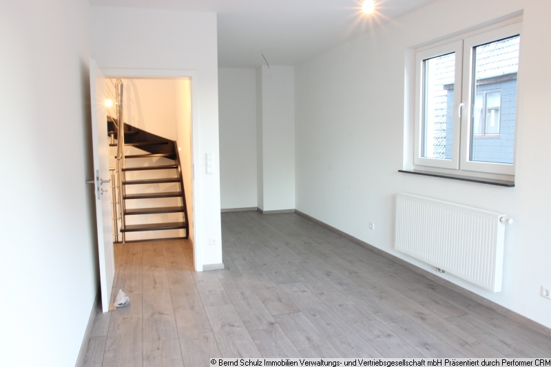 19 Schlafzimmer mit gro�z�gier Nische Doppelhaush�lfte Hamburg
