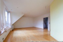 23 Zimmer 1 im 2OG Gro�z�giges Endreihenhaus mit direktem Zugang zum Volkspark