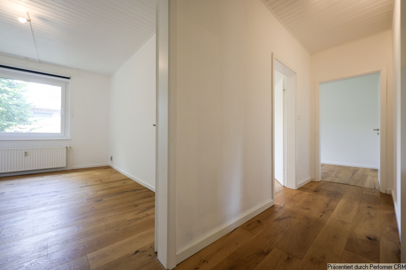 15 Flur zu den Schlafzimmern Erdgeschosswohnung Hamburg