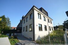 Hausansicht2 Moderne und helle 3-Zimmer-Whg mit Terrasse
