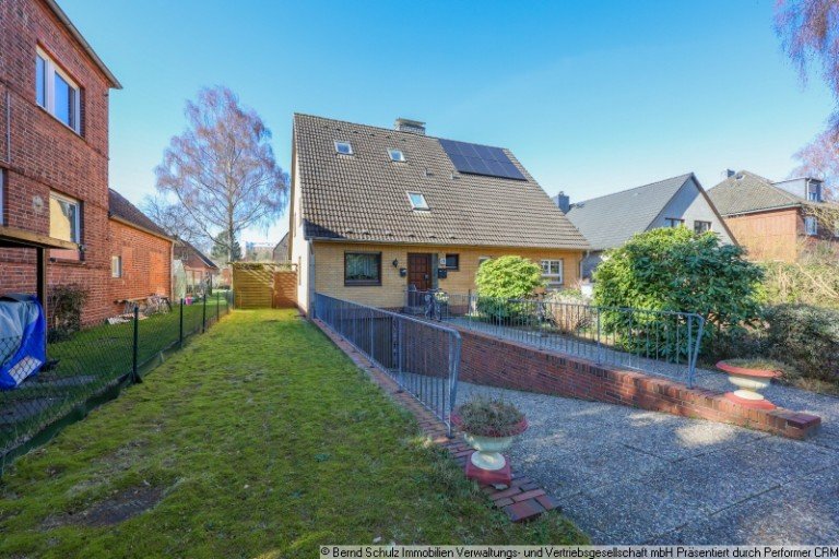 1 Hausansicht Hamburg Doppelhaush�lfte Doppelhaush�lte gro�em Grundst�ck in HH-Lurup