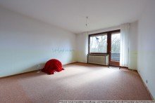 14 Zimmer 1 im 1OG Gro�z�giges Endreihenhaus mit direktem Zugang zum Volkspark