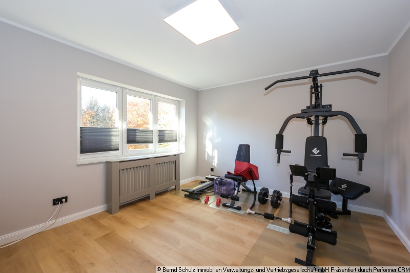 16 Zimmer 2 Etagenwohnung Hamburg