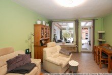 Wohnzimmer Endreihenhaus mit 3 Zimmern und Vollkeller und Garage -