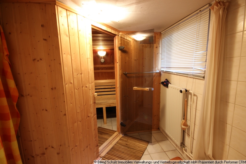 21 Saune mit Dusche Einfamilienhaus Heist