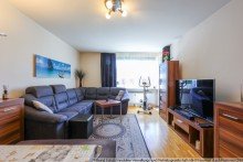 2 Wohnzimmer Vermietet, gut geschnittene 3-Zimmer in zentraler Lage von Eidelstedt
