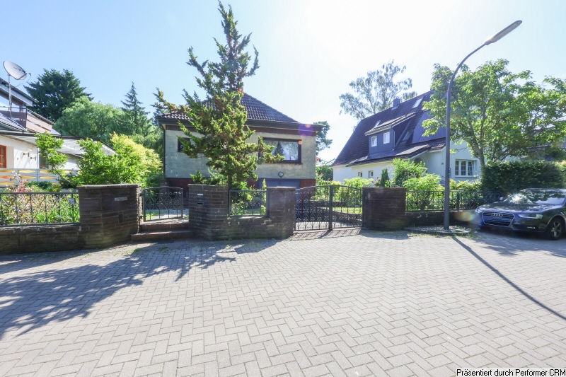 35 Stra�enansicht Einfamilienhaus Hamburg