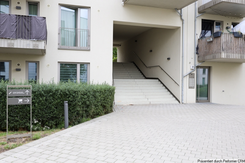 05 Aufgang zum Innenhof Etagenwohnung Hamburg